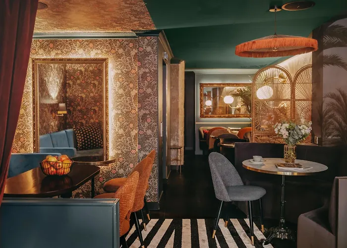 Snob Hotel 4*
