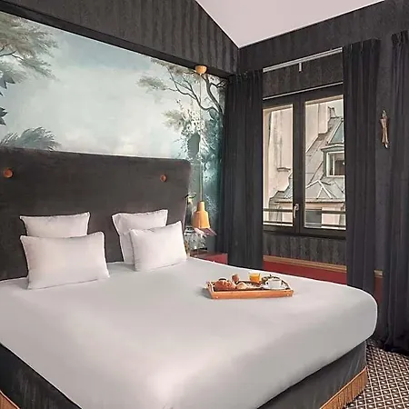 Snob Hotel 4*