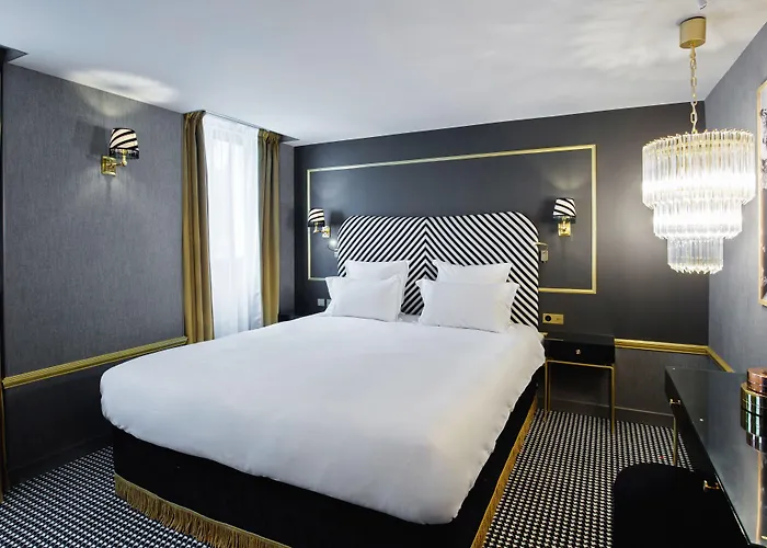 ホテル Snob パリ