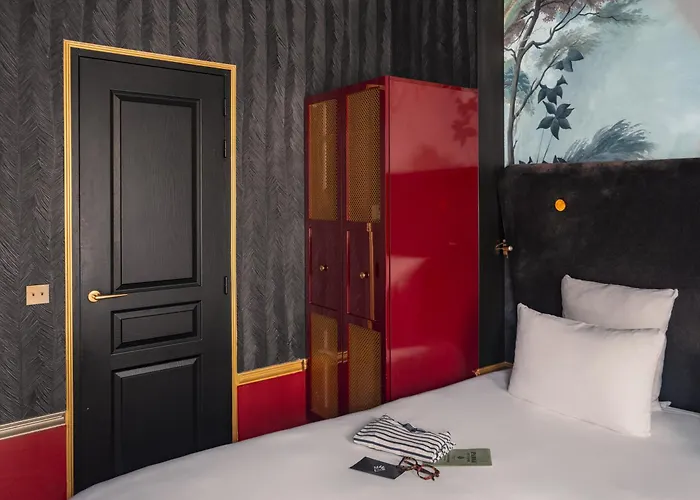 Snob 4* Париж